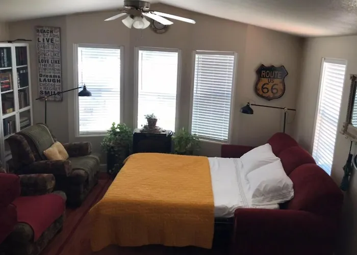 There's No Place Like While Traveling! Holiday home Lake Montezuma